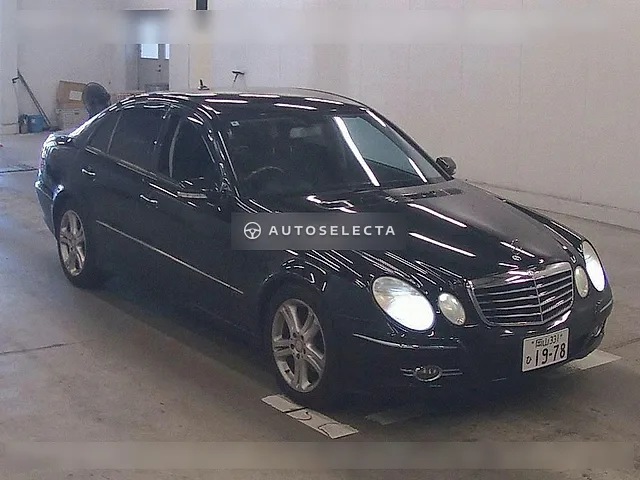 Mercedes-Benz E-Class 2010, auction grade 3.5