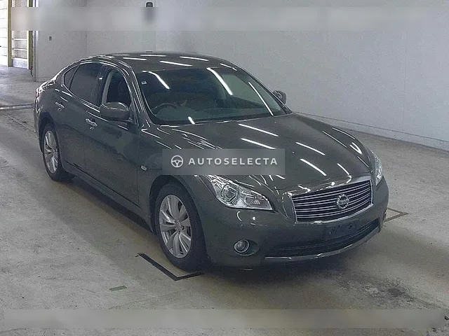 Nissan Fuga 2011, auction grade 3.5