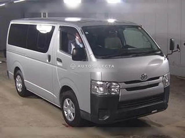 Toyota Hiace Van 2018, auction grade 3.5