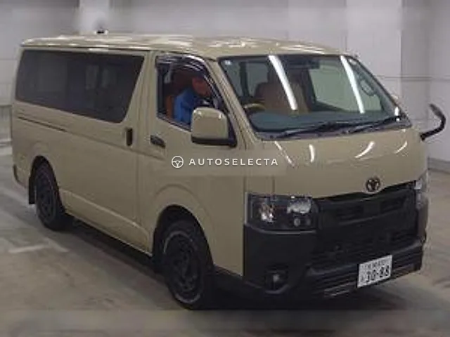 Toyota Hiace Van 2024, auction grade 5