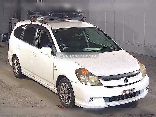Honda Stream 2004, auction grade 3
