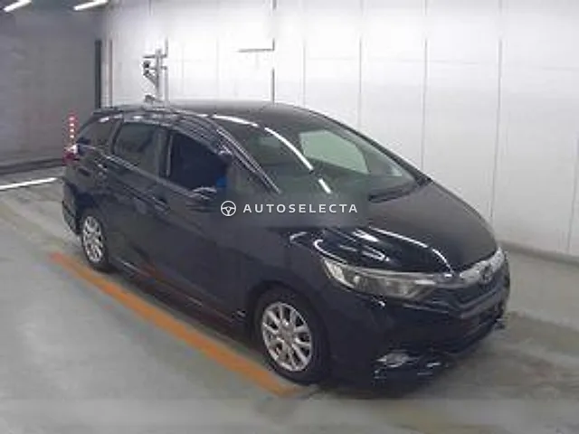Honda Shuttle 2015, auction grade 3