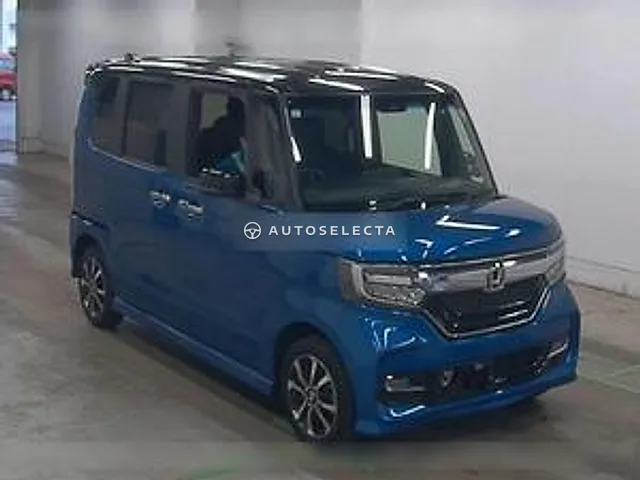 Honda N-BOX Custom 2017, auction grade R