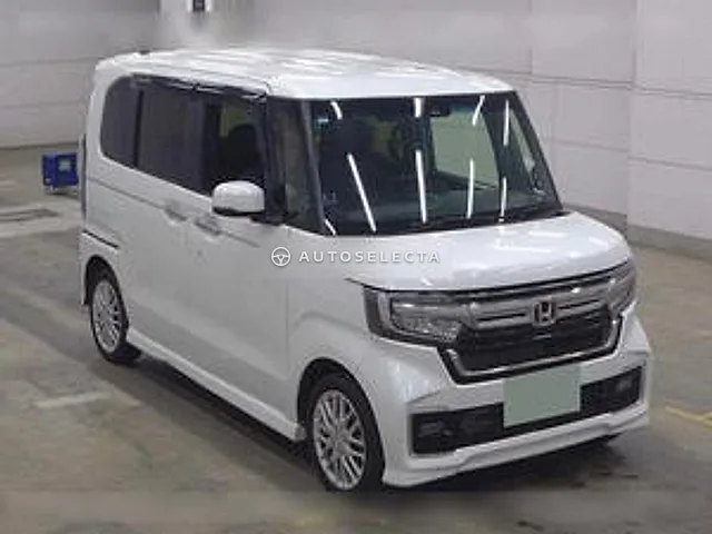 Honda N-BOX Custom 2023, auction grade 4.5