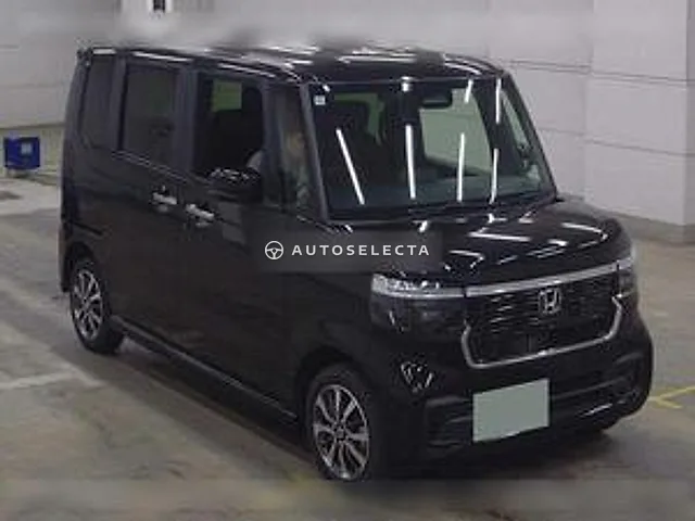 Honda N-BOX Custom 2024, auction grade 4.5