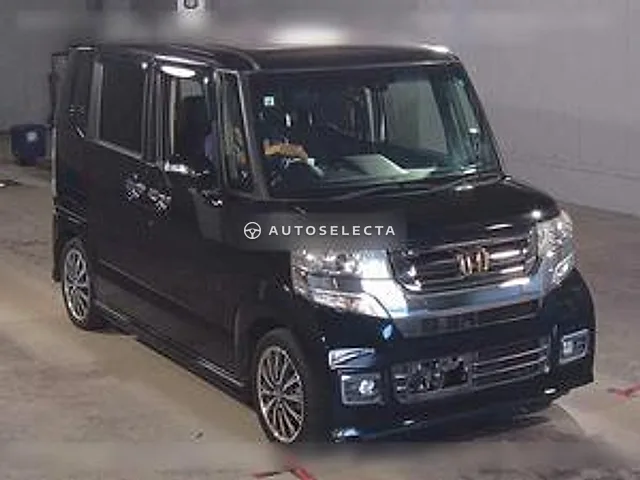 Honda N-BOX Custom 2015, auction grade 3.5