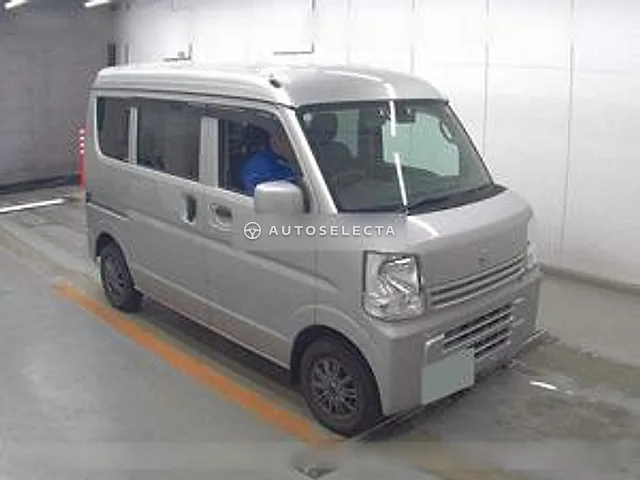Nissan NV100 Clipper 2019, auction grade 3.5