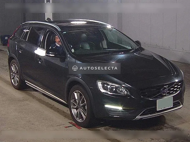 Volvo V60 2018, auction grade 4