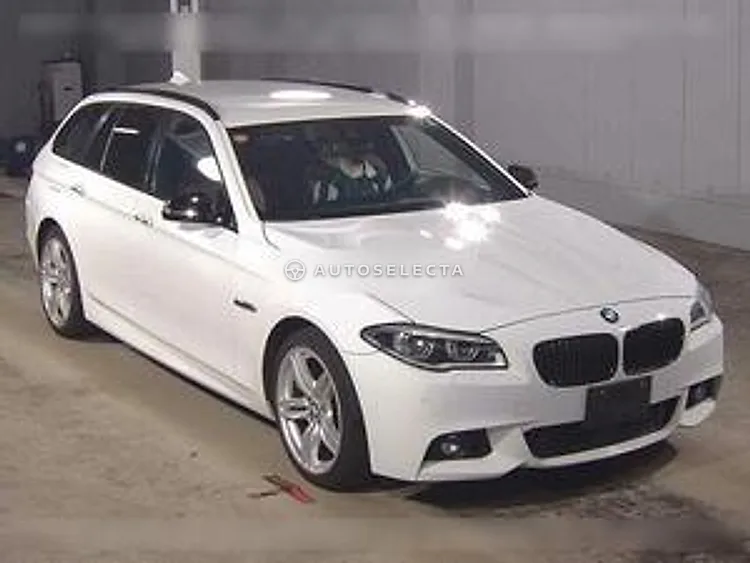 BMW 5 Series 2015, photo 1 of 6
