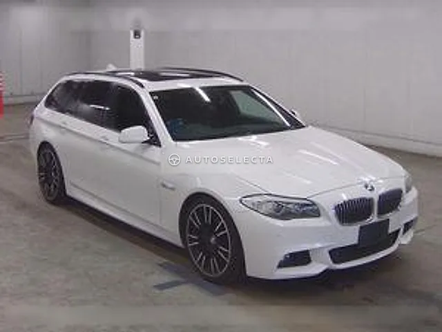 BMW 5 Series 2011, auction grade 4