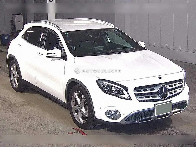 Mercedes-Benz GLA-Class 2018, auction grade 4.5