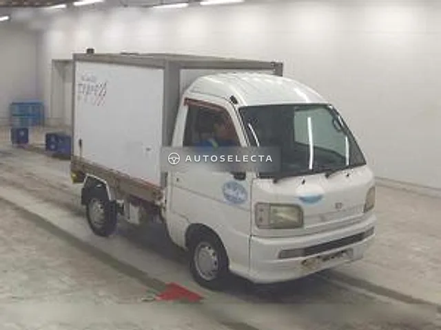 Daihatsu Hijet Truck 2002, auction grade R