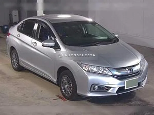 Honda Grace 2016, auction grade R