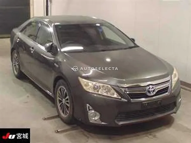 Toyota Camry 2011, auction grade 3