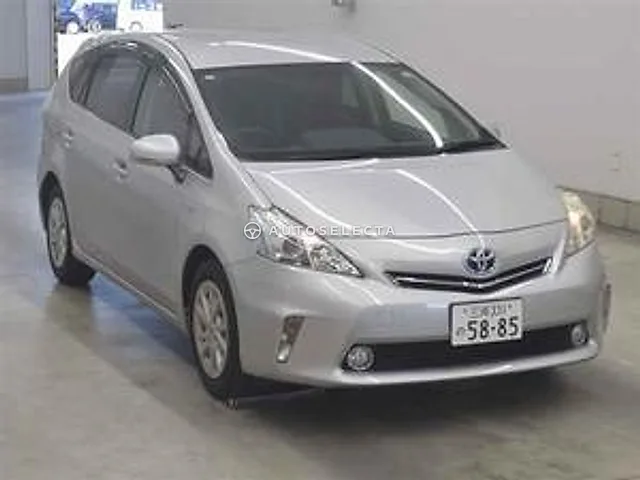 Toyota Prius Alpha 2014, auction grade R