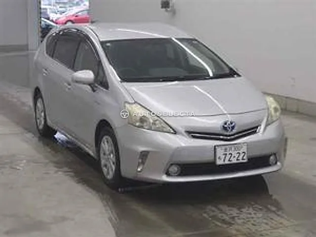 Toyota Prius Alpha 2013, auction grade 4