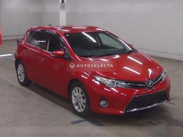 Toyota Auris 2012, auction grade 4