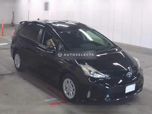 Toyota Prius Alpha 2015, auction grade 3.5