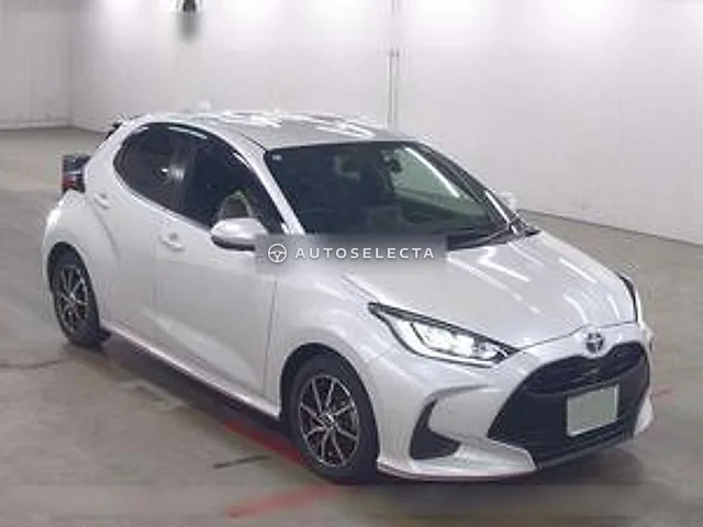 Toyota Yaris Hybrid 2022, auction grade 4.5