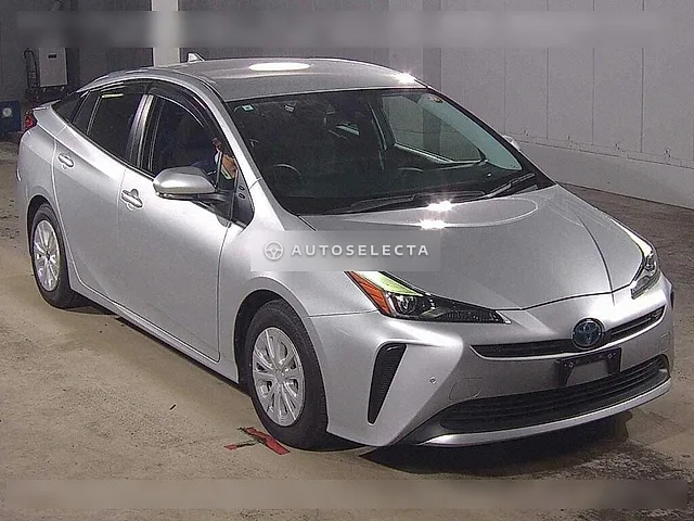 Toyota Prius 2021, auction grade 3.5