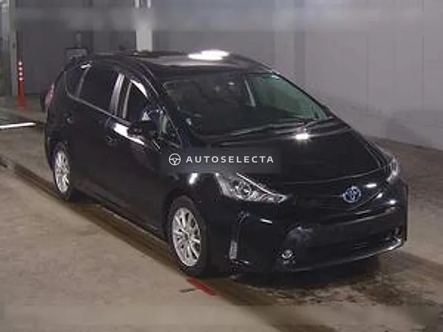 Toyota Prius Alpha 2015, auction grade 3.5