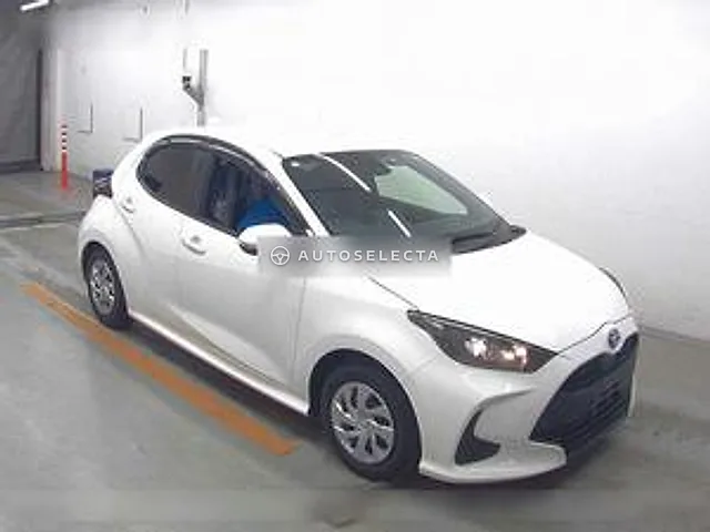 Toyota Yaris Hybrid 2023, auction grade 4.5