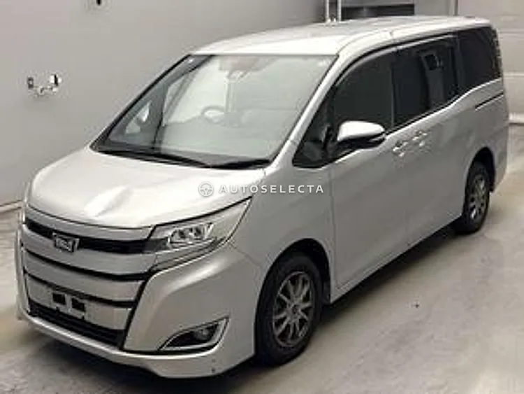 Toyota Noah 2017, photo 1 of 1