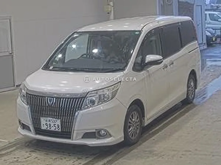 Toyota Esquire 2015, photo 1 of 1