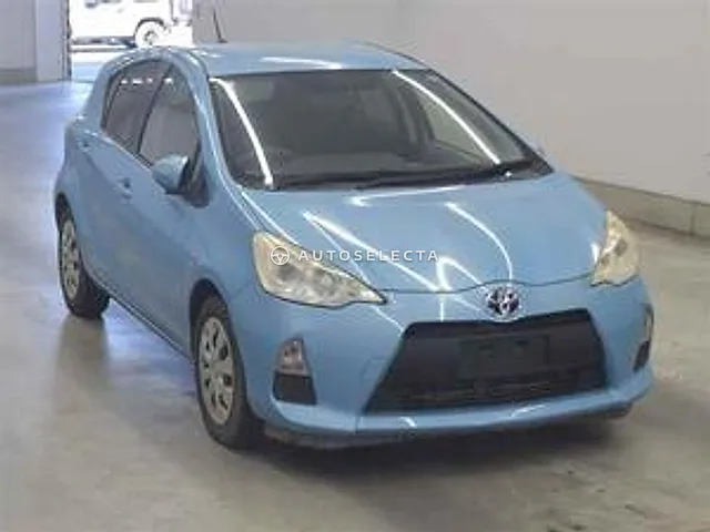 Toyota Aqua 2015, auction grade 3