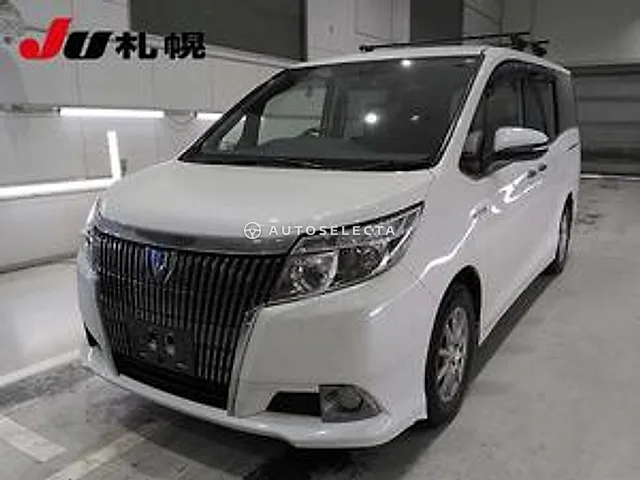 Toyota Esquire 2015, auction grade R