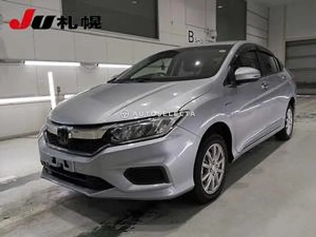 Honda Grace 2019, auction grade R