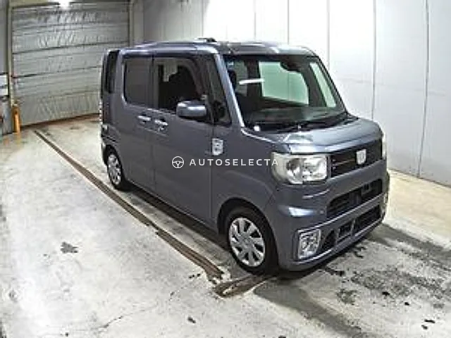 Daihatsu Wake 2017, auction grade 4
