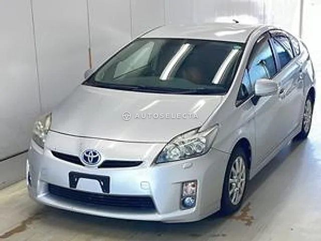 Toyota Prius 2011, auction grade R