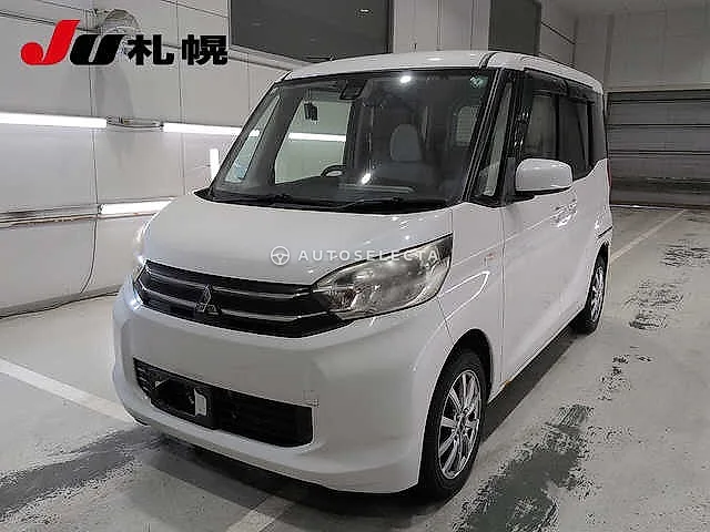 Mitsubishi eK Space 2015, auction grade 3