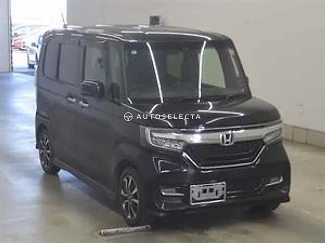 Honda N-BOX Custom 2019, auction grade 3.5