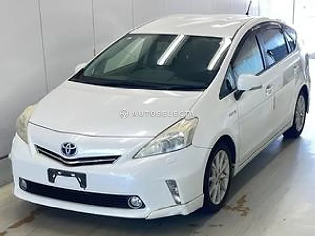 Toyota Prius Alpha 2012, auction grade R