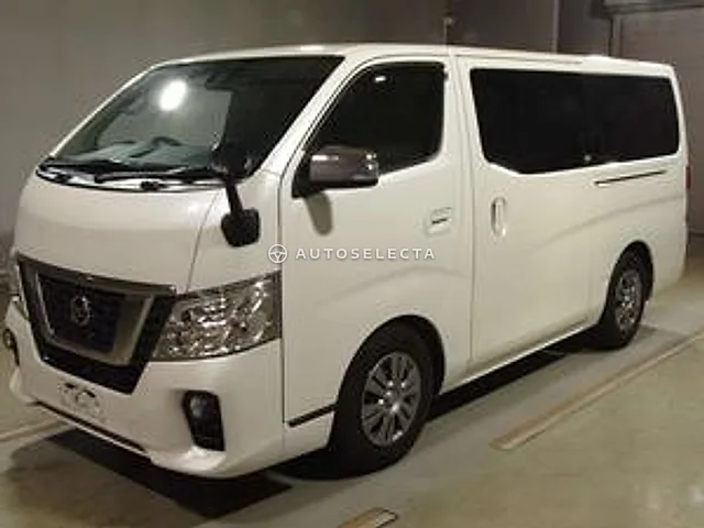 Nissan NV350 Caravan 2018, auction grade 3.5
