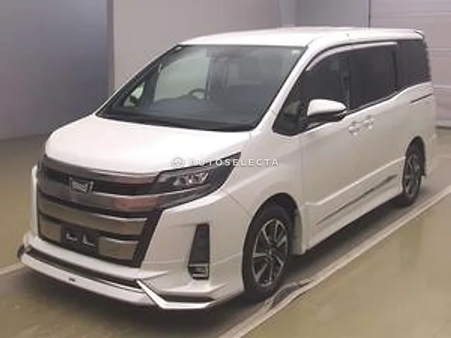 Toyota Noah 2017, auction grade R