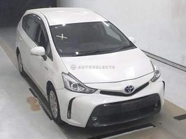 Toyota Prius Alpha 2015, auction grade 1