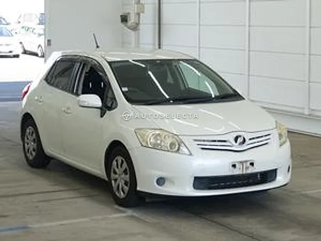 Toyota Auris 2010, auction grade RA