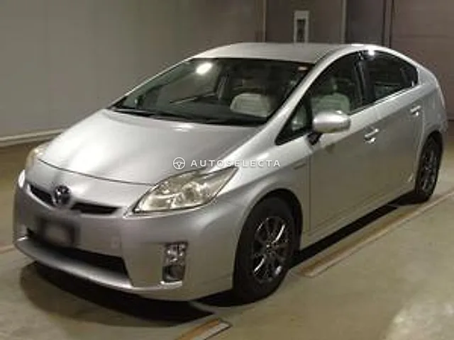 Toyota Prius 2010, auction grade RA