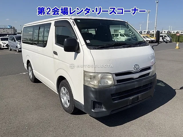 Toyota Hiace 2012, auction grade 3