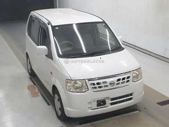 Nissan Otti 2013, auction grade 3.5