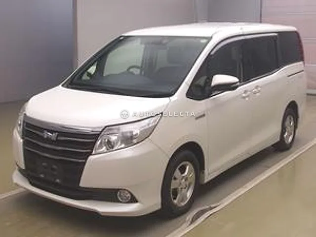 Toyota Noah 2015, auction grade 3.5