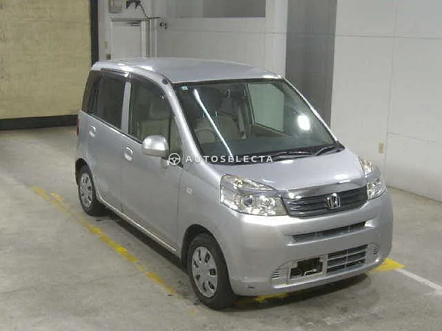 Honda Life 2011, auction grade R