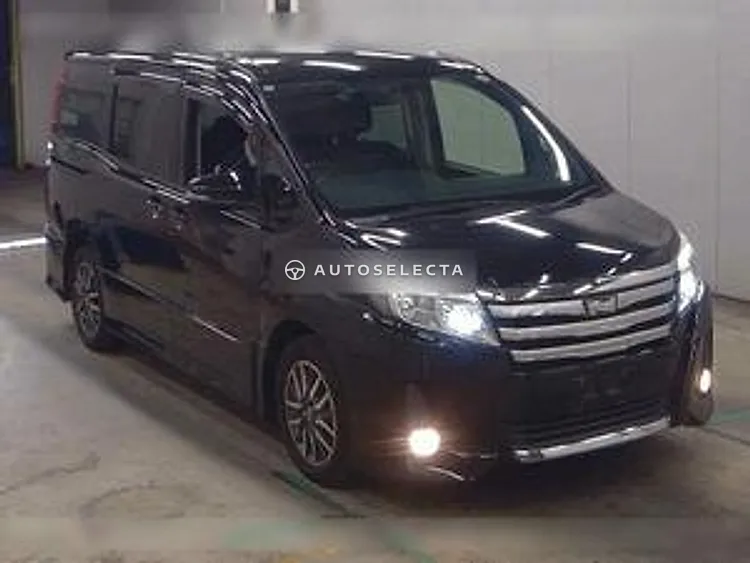Toyota Noah 2014, photo 1 of 6