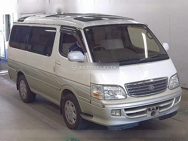 Toyota Hiace Wagon 2000, auction grade 3