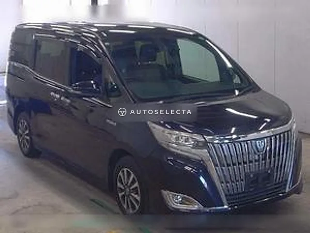 Toyota Esquire 2017, auction grade R