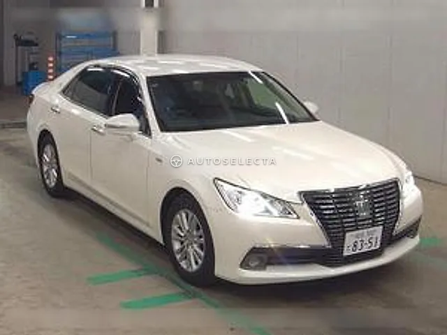 Toyota Crown Hybrid 2013, auction grade R
