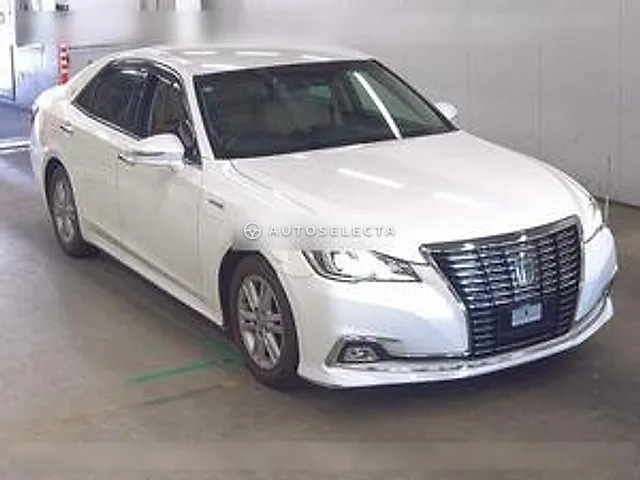 Toyota Crown Hybrid 2017, auction grade 3
